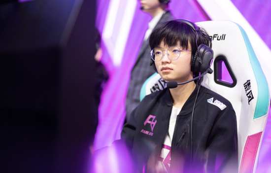 中国战队夺得机器人足球世界杯冠军和亚军